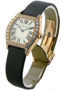 Charmantes montres knock-off Cartier adoptent l'or rose.