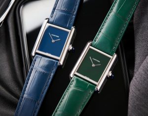Répliques montres à vendre sont disponibles avec des couleurs bleues et vertes.